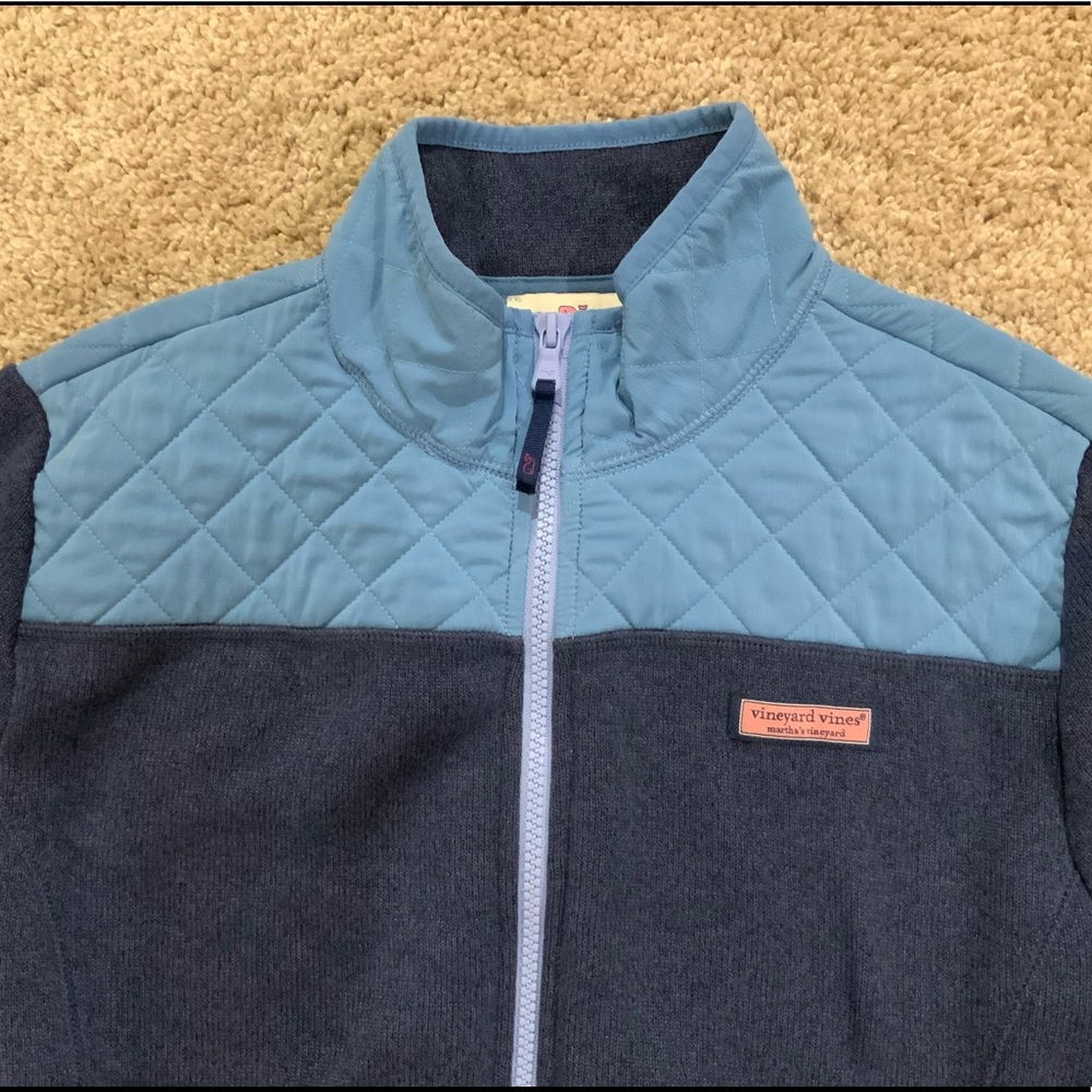 vineyard vines zip up hoodie never worn